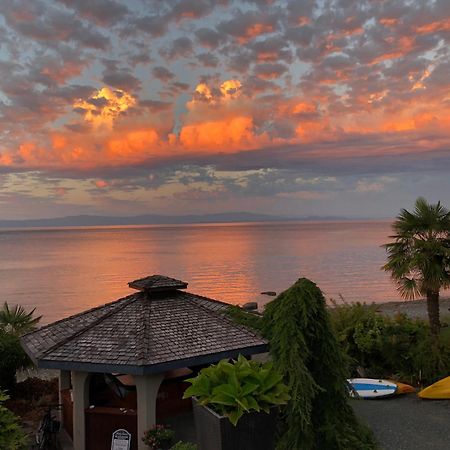 Qualicum Breeze Beach Resort Bowser 外观 照片