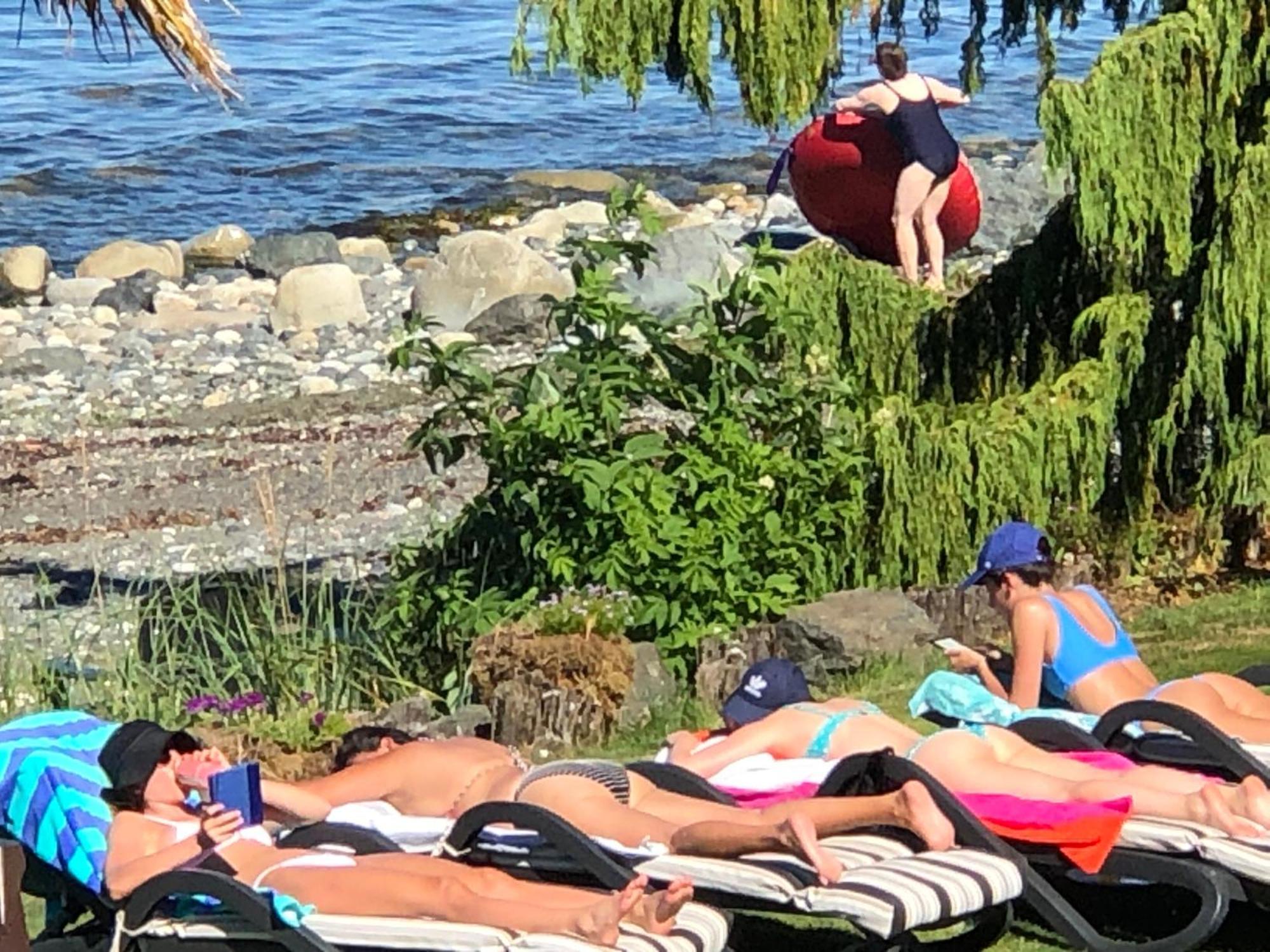 Qualicum Breeze Beach Resort Bowser 外观 照片